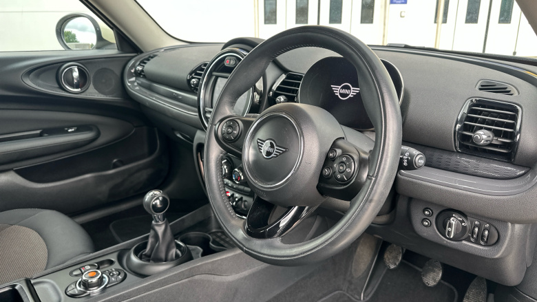 MINI Clubman 1.5 Cooper Classic 6dr Petrol Estate
